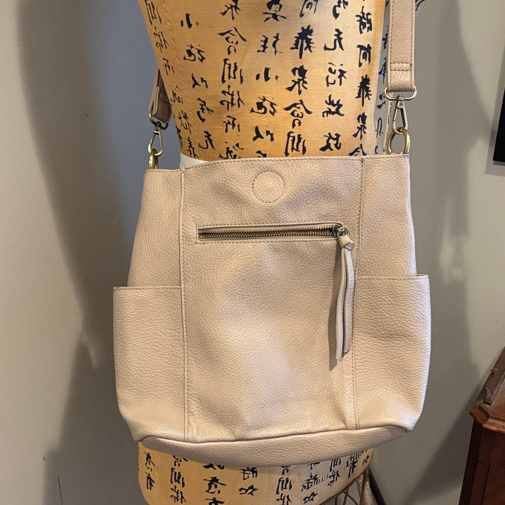Elegant Cream Cross Body Shoulder Bag